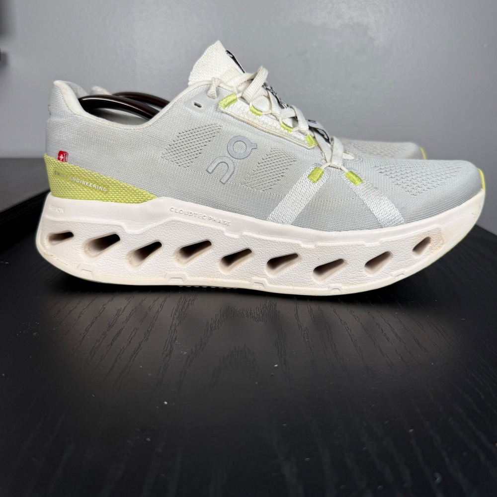 On Running Cloudeclipse Shoes Womens 10 Glacier Lime White Athleisure Tennis Run